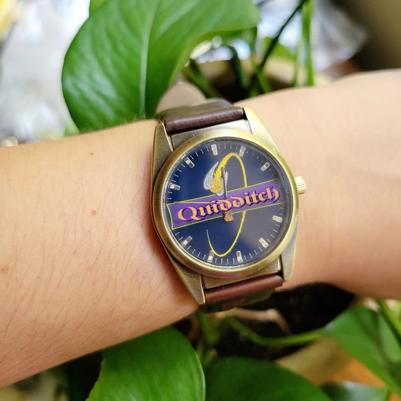Harry Potter Quidditch Watch - Picture 4 of 13